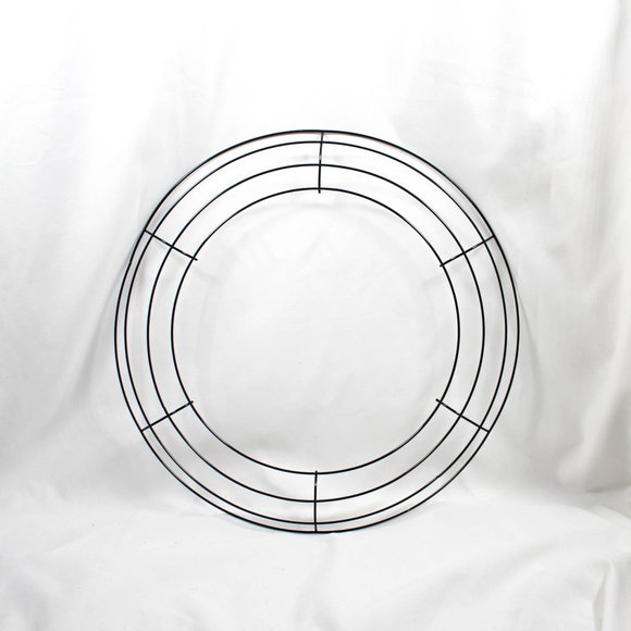 Wire Wreath Frame Crafts DIY 14 Inch Green  Floral Wreath - Picture 1 of 5
